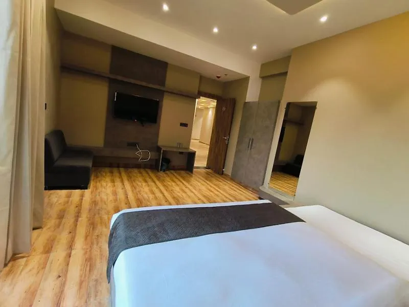 Hotel Maple Residence Udaipur