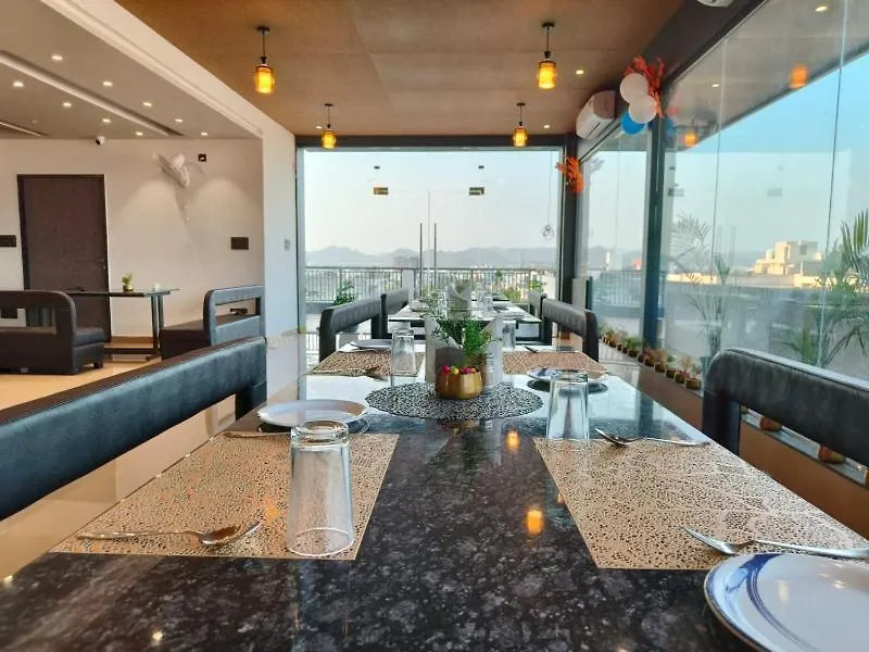 Hotel Maple Residence Udaipur